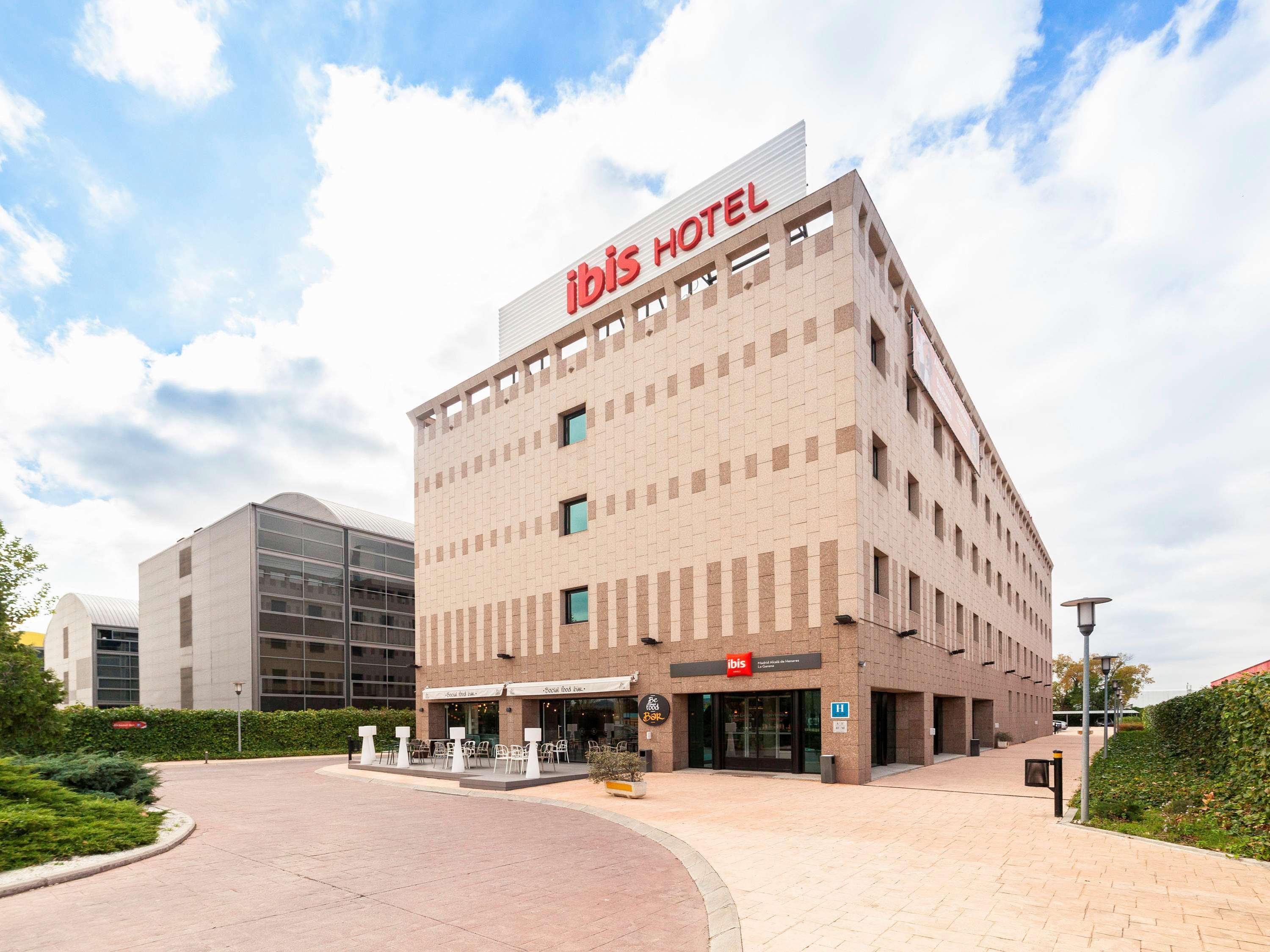 Ibis Alcala De Henares La Garena Hotel Exterior photo